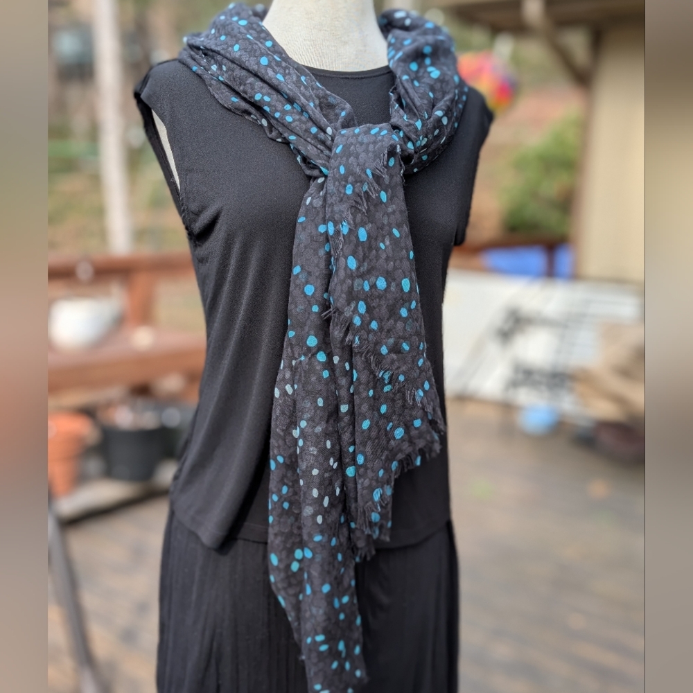 Thirty-one Large Black Scarf / Swim Wrap